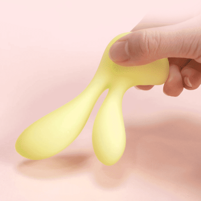 Ready Player One - Dual Stimulating Vibrator